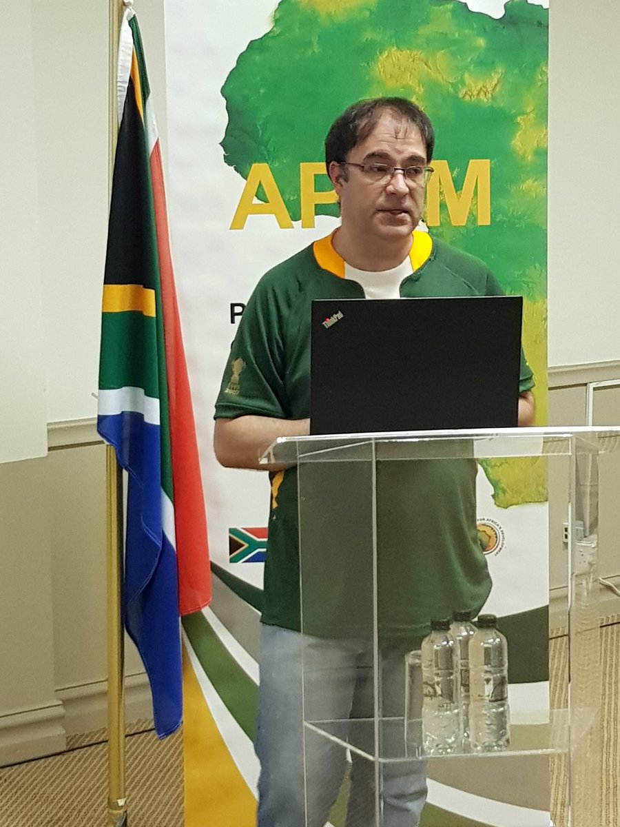 First speaker of the day, SA Institute on International Relations (SAIIA)'s @rhymeswbruised present research & development carried by his organisation on #APRM from the 1st generation review, approach to the 2nd Review and how the programme can be enhanced for future. #BathoPele