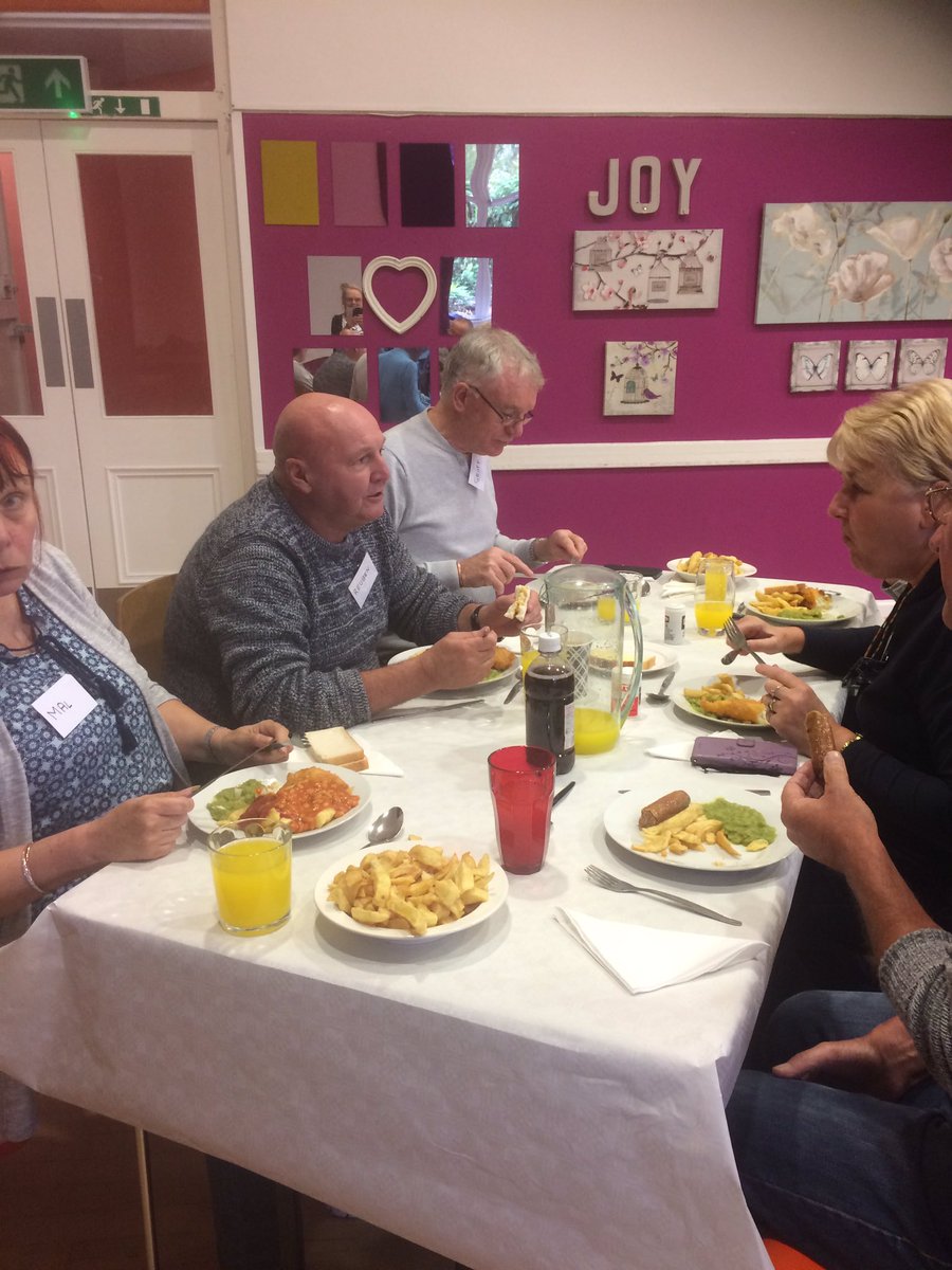 More photos from yesterday's #meetingcentre in #Sandwell with the #kingfisherdementiaservices with @AgewellInfo @DebAgewell