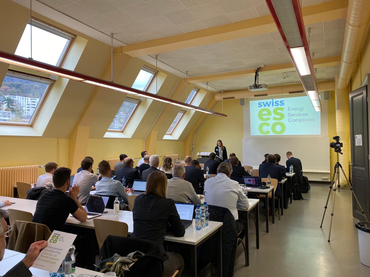 swissesco's tweet photo. Swiss ESCO Summit hier à l'Université de Neuchâtel avec @BenoitRevaz, directeur de l'OFEN, Laurent Favre, conseiller d'État du Canton de Neuchâtel et le conseiller national @NordmannRoger. #CPE #energyefficiency https://t.co/YWdMTXhM8l