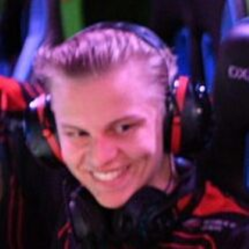 vkoskelaa's tweet photo. @ENCE @100Thieves https://t.co/6qToaslRbE