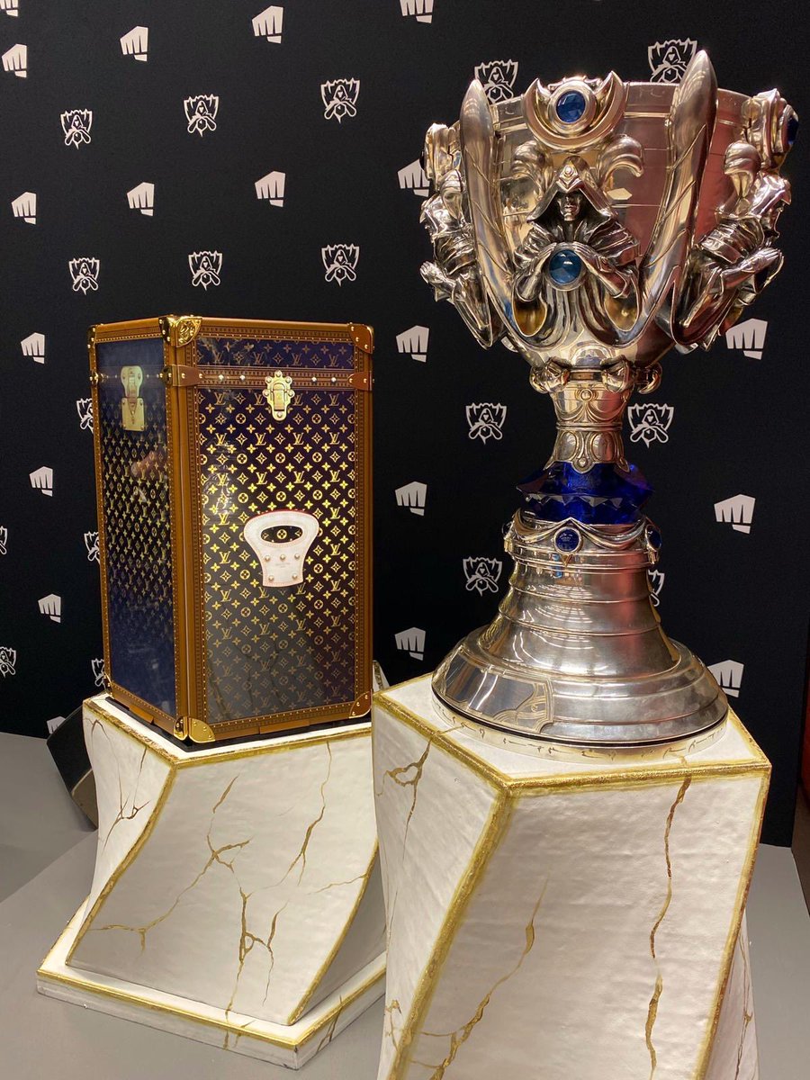 nicolo on X: .@LouisVuitton has been a long-time partner of the biggest  traditional sports (like their amazing trophy case for the @FIFAWorldCup).  It made sense to have the biggest and most global