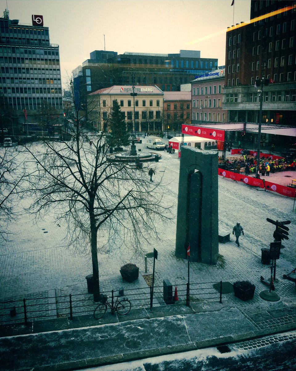 Oslo’s first snowfall this year! #WinterIsComing #winter #winterwonderland #oslo #oslonorway #norwaynature