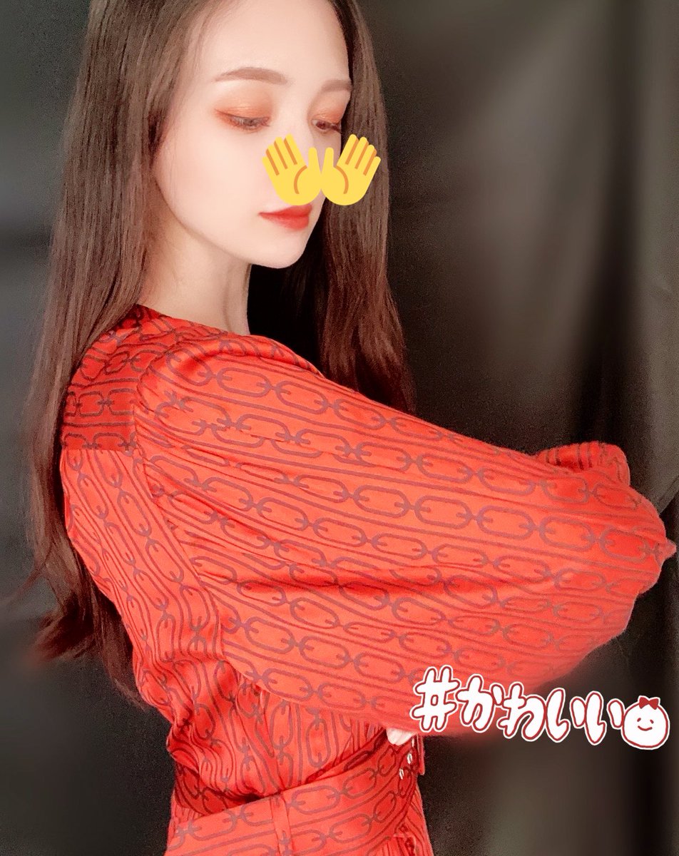 秋 鮨 夜中バイマ徘徊して見つけたsferaレンガ色ワンピース スペインのブランドで Zaraのようなサラっとしたワンピもあるし小物も低価格 1万円しないのに凝ったデザインで凄く可愛かった ネットショッピング写真と違いすぎるし外に出られないじゃんって