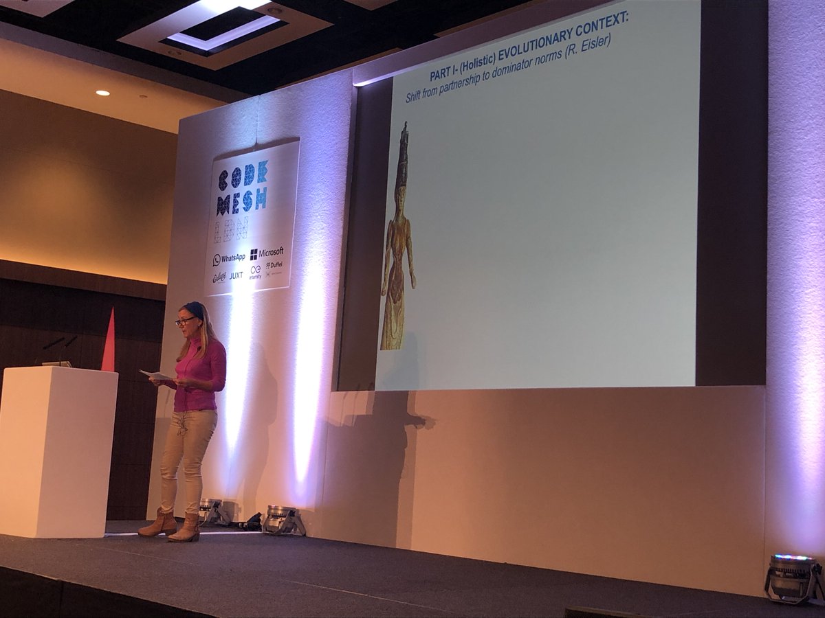 malk_zameth's tweet image. «western society changed from partnership to domination» — Veronica is going back to pre-history in this talk about AI #CodeMesh