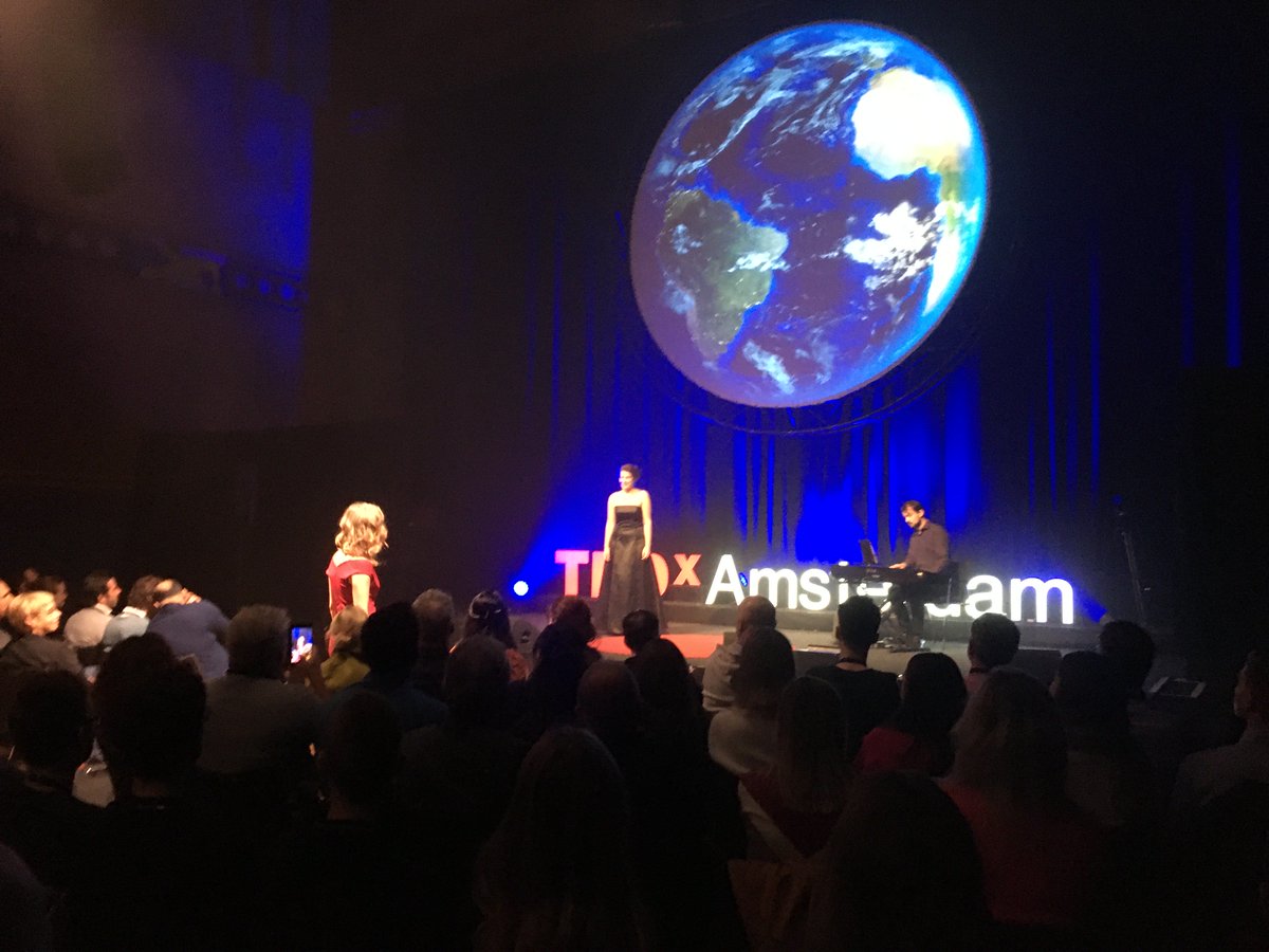 brianfit's tweet image. #TEDxAmsterdam: my brain’s favorite bath.