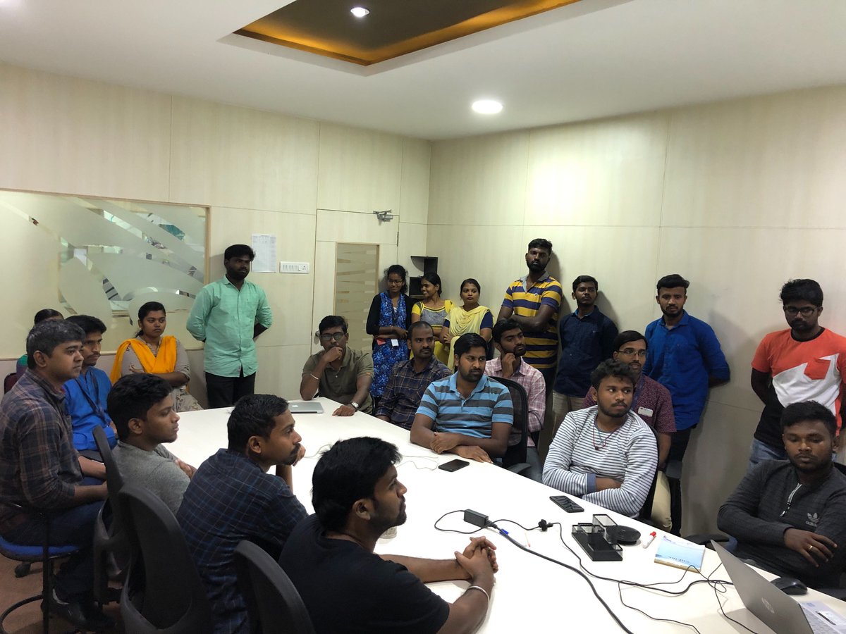 spritlesoftware's tweet image. It was a wonderful interactive session with his product idea-driven demo by @Karthicksachin9 about face detection basics using #opencv and Google vision API #googlevisionapi