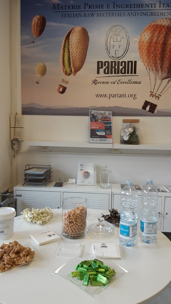 FabbricheAperte's tweet image. #PFA19: Paste, creme di nocciole e pistacchi, olii di pinoli, mandorle, e armellina... da vedere e assaggiare! Le visite da @ParianiLab proseguono! ✨
@regionepiemonte #piemontefabbricheaperte #pfa #fabbriche #alimentare #piemonte #industry #technology #food