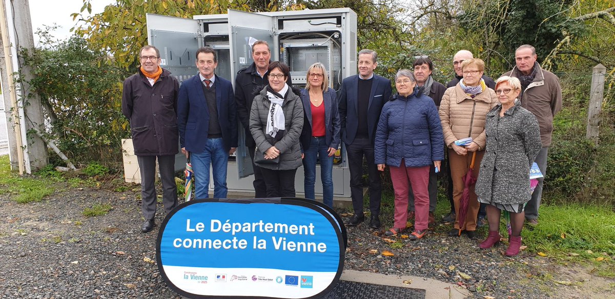 departement86's tweet photo. [Vienne #Numérique] Série d’inaugurations de Montées en Débit dans le Nord Vienne. À #Chouppes 100 foyers bénéficieront du Très Haut Débit (>18 Mbits). https://t.co/EwH8V0RXyK