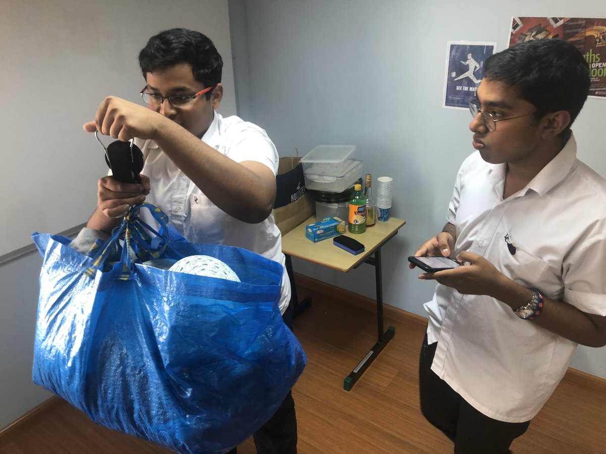 DCEcoSchool's tweet photo. Thank you to the DC Charities committee for helping to gather second hand clothes to be donated to local charities during Sustainability Week. 91kg will be ReUsed #GlobalCitizenship #ReUse #EcoSchools #Collaboration #HPLearning https://t.co/CRnYQCDllU