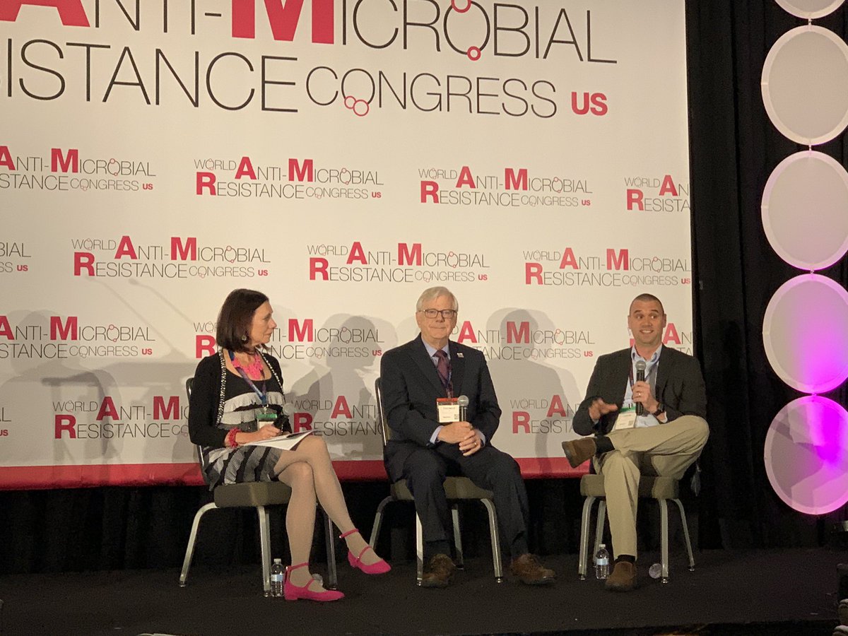 SIDPharm's tweet photo. SIDP President @jpogue1 and @IDSAInfo President Tom File discuss hospital purchasing &amp; antibiotic use with SIDP member @idpharmd at #WorldAMRCongress. Dr. Pogue starts with discussion of susceptibility breakpoints. We must re-evaluate older abx so new agents are fairly compared. https://t.co/5DarBneipb
