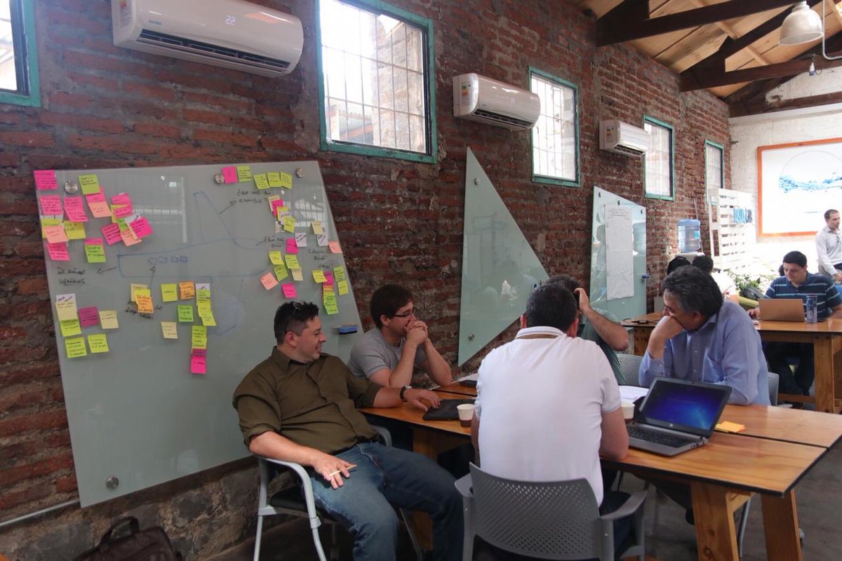 Nos encontramos junto a La GERENCIA DE OPERACIONES DE TECNOLOGÍA <a href="/aguas_andinas/">Aguas Andinas</a> en el workshop “Metodologías Ágiles" en <a href="/aguaslab/">AguasLab</a> Recoleta. Trabajando en el proyecto GESTAR, con el objetivo de poder incorporar nuevas metodologías y adaptarnos a un ambiente de negocio cambiante.