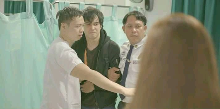 PearlPontillano's tweet photo. Makukulong na c Denver ko @KimboLimbi dahil galit ung pamilya ni Hershey @Theresitaaaa sa ginawa nya ☹️
#KimLast
#BJTrauma
#BeautifulJustice
#Denver
@gmanetwork @GMADrama @ArtistCenter @SundayPinasaya https://t.co/5q2O7twbrE