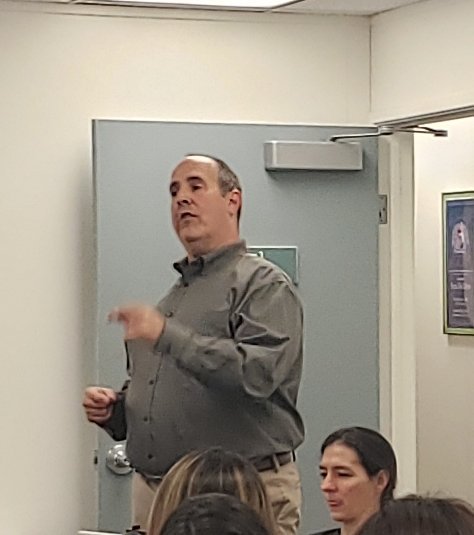 LisaPizzuto's tweet image. LDNE teachers @LDNESchools are learning #visualpatterns @fawnpnguyen, Routunes for Reasoning @GraceKelemanik @AmyLucenta, Coherence Map @achievethecore, Making Number Talks Matter @stenhousepub, & @Desmos! Thanks teacher leaders @BloomtasticMath & @JohnZwiers for facilitating!