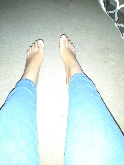 It's payday for alot of you subs, I expect to see a tribute from all of you! Dm me, Kik me :mistresski27<a href="/tag/michigan"class="tags"><span>#michigan</span></a><a href="/tag/findomme"class="tags"><span>#findomme</span></a><a href="/tag/hypno"class="tags"><span>#hypno</span></a><a href="/tag/paypig"class="tags"><span>#paypig</span></a><a href="/tag/footslaves"class="tags"><span>#footslaves</span></a>