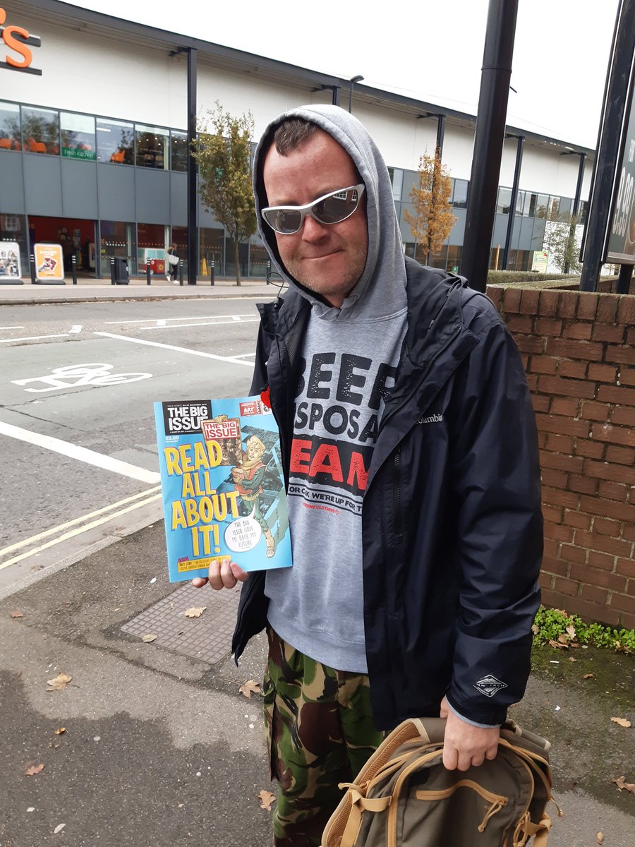SeraRumble's tweet photo. Buying The Big Issue off Angus means he can buy food. And it's a great mag. Find him downstairs at Portswood Sainsburys. #smallactbigdifference https://t.co/9aslk1YA2g