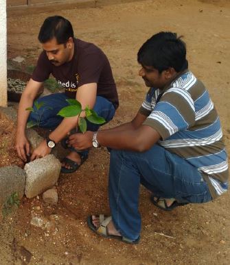 @UPS_Foundation UPS Tirupur, India conducted a workshop on safety for children and created awareness on laws against Child Abuse. Also planted saplings in their facility. 

#TheUPSFoundation #20Mby2020 #UPSvolunteers #UPSers #SDG4