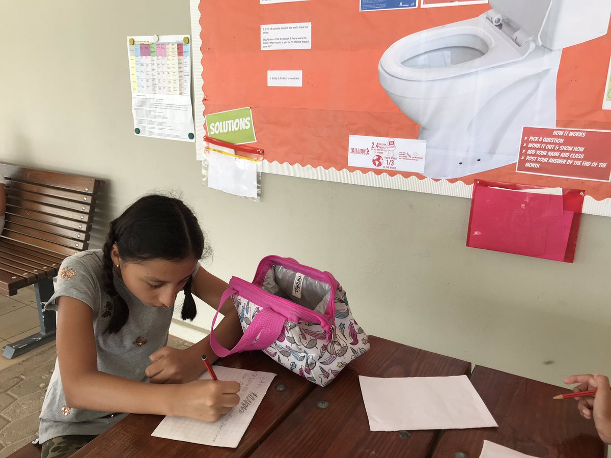 Margriet2011's tweet image. Maths discussions and collaboration. Y5s and 6s solving the #problemofthemonth #pypmaths at lunchtime. #LISlearning #wtday19