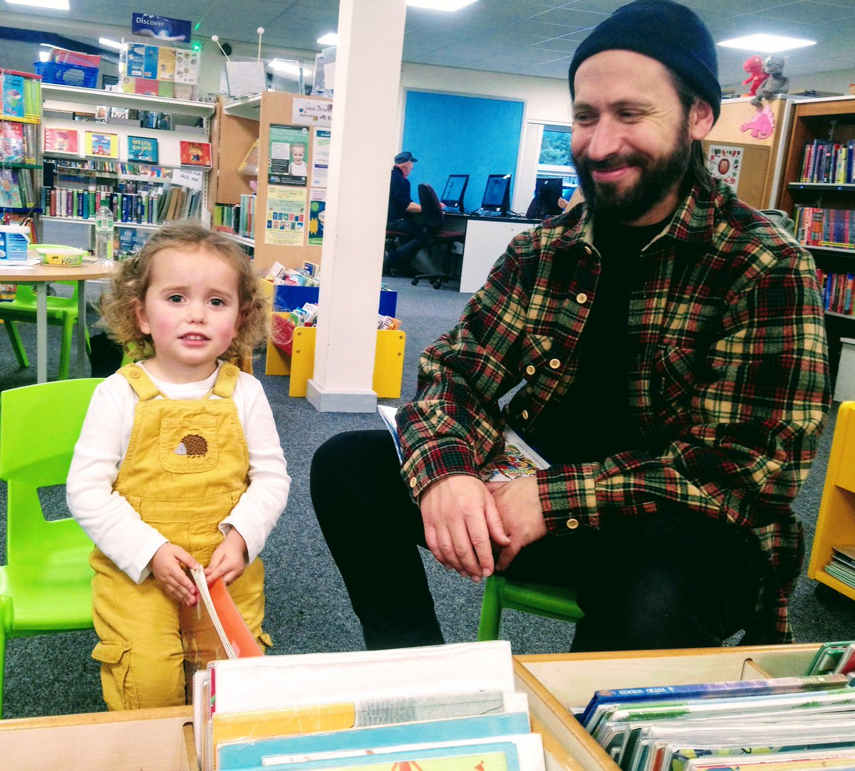 WSCCLibraries's tweet image. Allow us to introduce #LancingLibrary #Readersofthemonth! This Dad and Daughter Duo like to read lots. Alfie and Wind in the Willows are faves. They #valuelibraries for storytimes and the social aspect and, of course, they love to borrow books! #lovelibraries