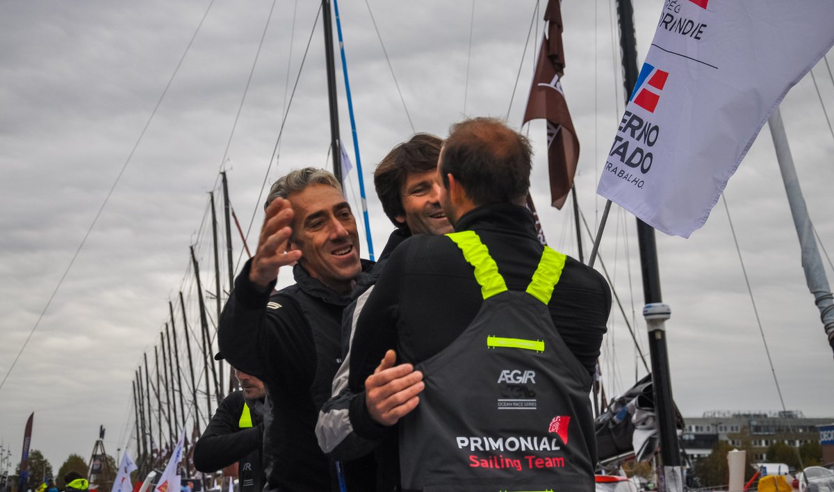 [@TransatJV_fr⛵️🏆] Félicitations au duo de vainqueurs <a href="/lamiregilles/">Gilles LAMIRÉ</a> / Antoine Carpentier à bord du #Multi50 GROUPE GCA – MILLE ET UN SOURIRES qui ont franchi la ligne d’arrivée à Salvador de Bahia ce vendredi 8 novembre à 05h49 4s (heure française). #TransatJV #Courseaularge
