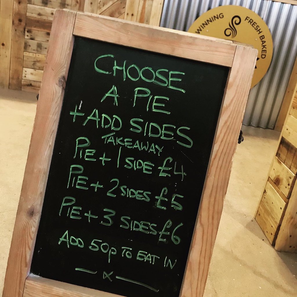 PieJackers's tweet image. Lunch today 11.30 till 2 👍😁😎 @albertnorthmbr #middlesbrough #nowtbeatsapie #pieweather #vivalapiejackers