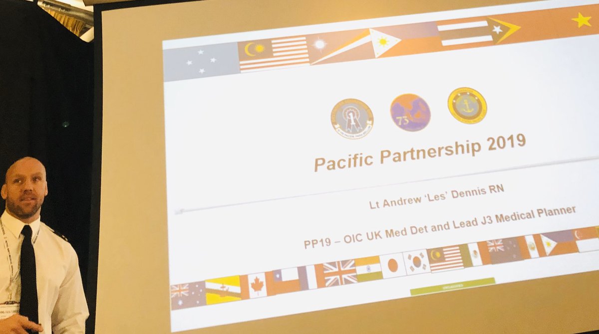 RN_MSOfficer's tweet photo. Lt Dennis explaining the importance of leadership and command alongside #DefenceEngagement #MedicalInfluence #SoftPower #CapacityBuilding with @USNavy on #ExPacificPartnership2019 https://t.co/iP1DA0b3Vp