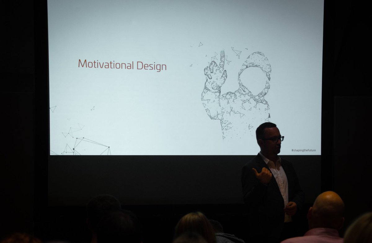 #Gamification ist kein Buzzword, sondern hilft, den Nutzer nachhaltig zu motivieren. Wenn sie denn richtig eingesetzt wird. Wie das klappt, hat unser UX Engineer Paul Klene gestern beim UX-Meetup der #diwodo19 beeindruckend erklärt!