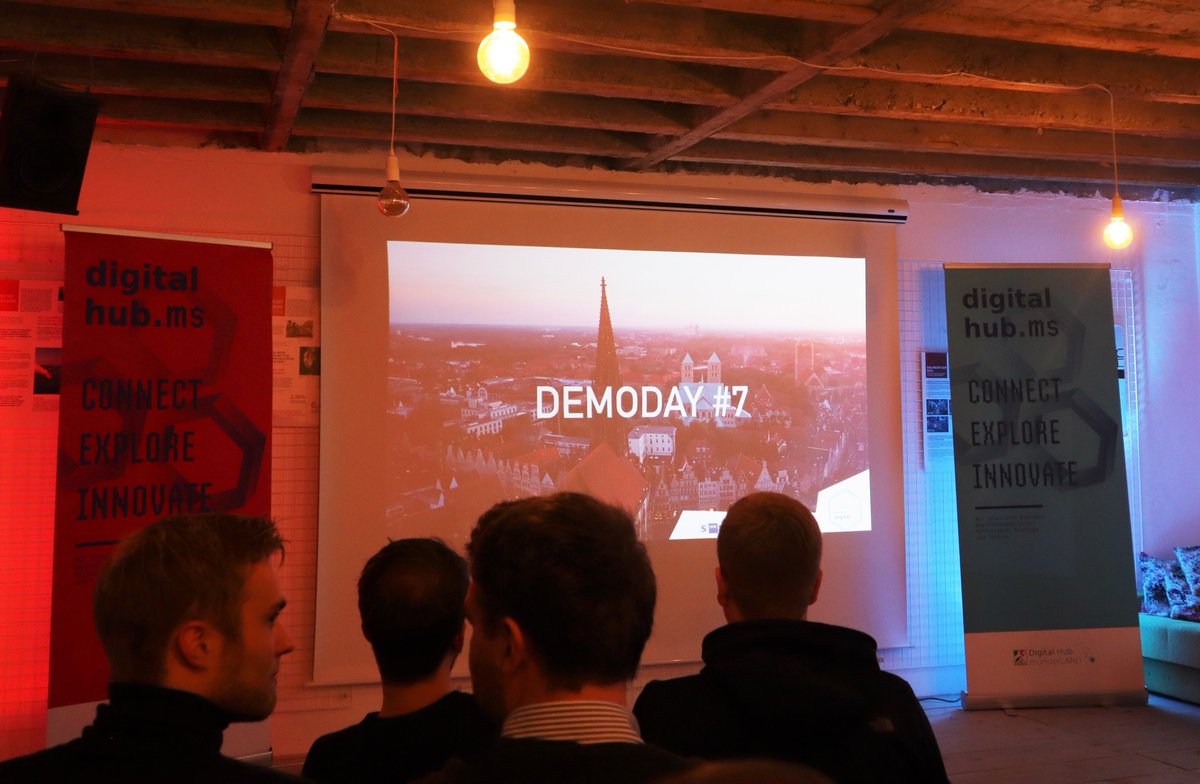 Wir haben beim siebten Demoday des <a href="/DigitalHubMs/">Digital Hub münsterLAND</a>  schonmal einen Einblick bekommen, was man während der vier Monate im Accelerator alles erreichen kann! Vielen Dank an Lambus, tretty, FrachtPilot, und Siwalu für die spannenden Vorträge!

#startups #accelerator #demoday #münster
