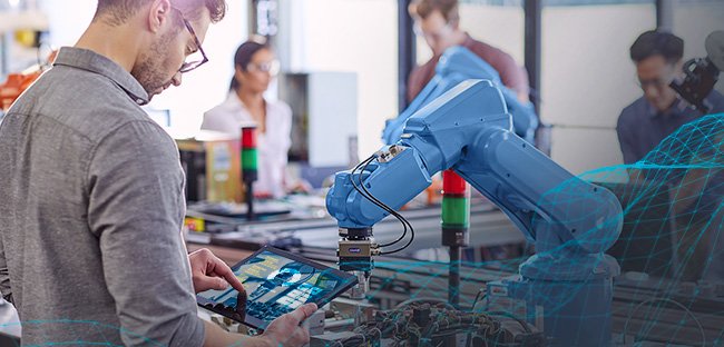 Cyber-Angriffe gehören zu den größten Bedrohungen für die Wirtschaft. Aber jede Firma kann sich schützen, wenn sie die Gefahren kennt. Unser Whitepaper zeigt, welche Punkte Sie unbedingt beachten müssen. #digitalerMittelstand #cybersecurity bit.ly/2Wub2QO