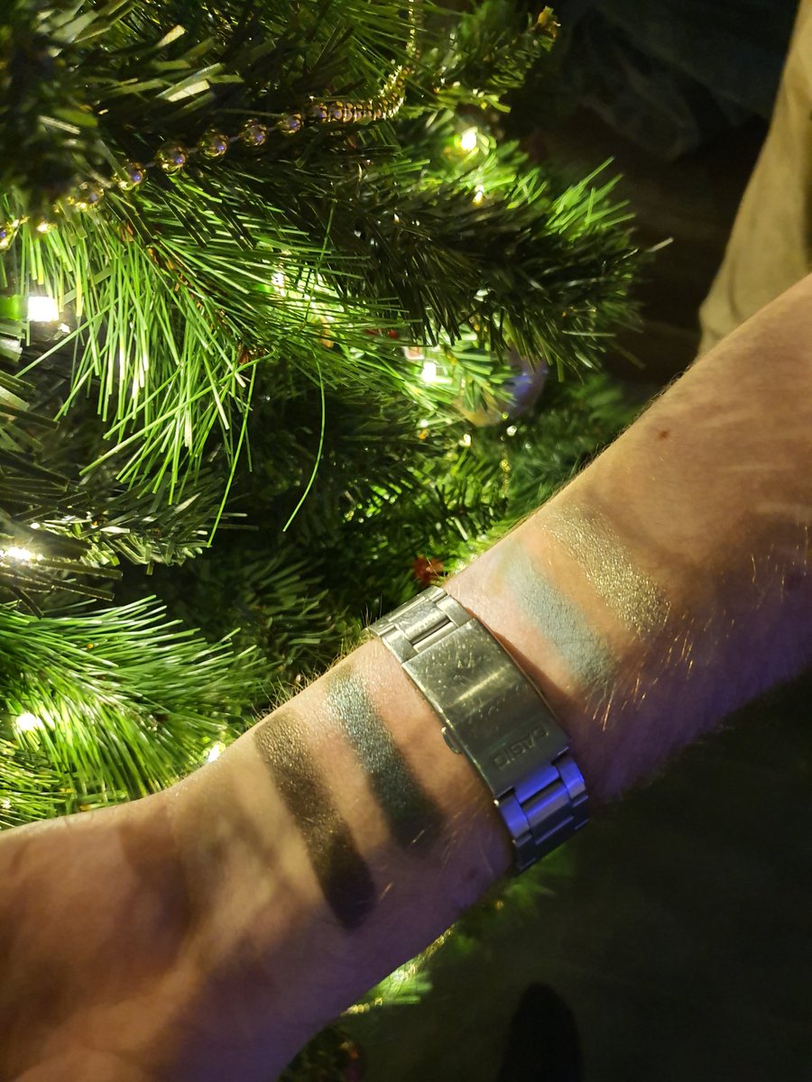 ebisu_chuu's tweet photo. Get you a mans who after swatching every color asks you to create him a color story #ShaneDawsonXJeffreeStar @JeffreeStar @shanedawson https://t.co/GF6v6wPKZ0