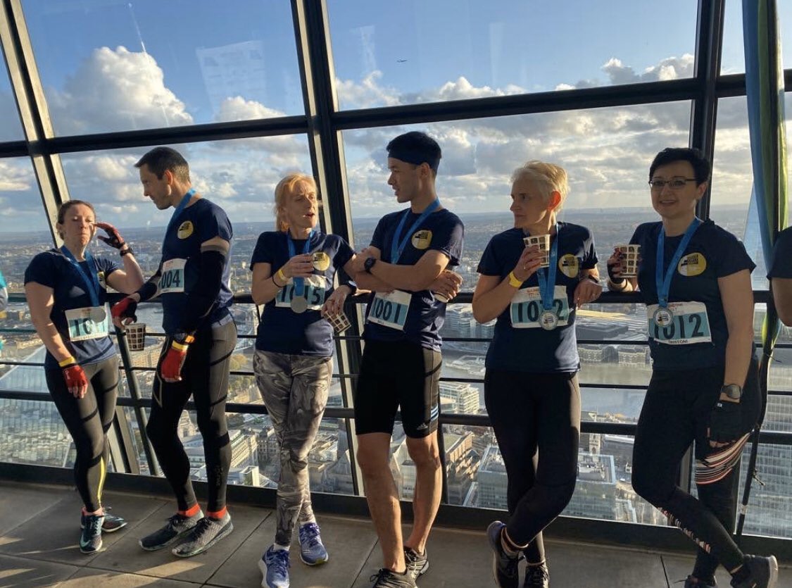 Just chilling....after setting some of the fastest times of the day at The #Grate48 stairclimb for <a href="/RainbowTrustCC/">Rainbow Trust Children’s Charity</a> at <a href="/CheesegraterLdn/">The Leadenhall Building</a> ...🏃🏃🏃🔝🔝🔝 #Stairclimb #Towerrunning