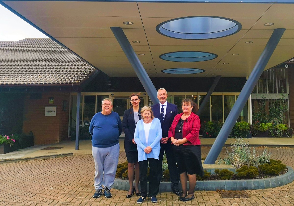 At Woughton House we thoroughly believe our staff make all the difference to our guests' experience. As a thank you we hosted a dinner for some of our longest serving staff in recognition of their hard work and service to the hotel.

#MGalleryMoments