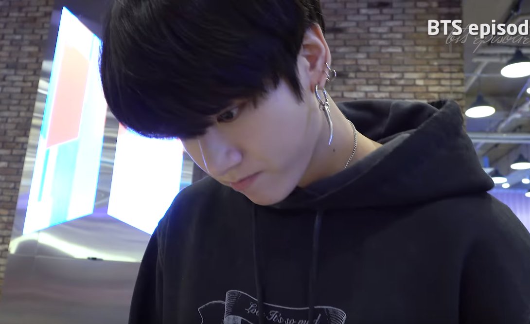 สามสี 𐙚 tweet media