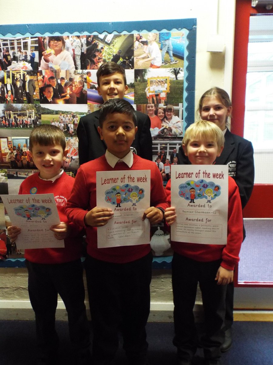HightownJIN's tweet photo. Big well done to all of this weeks Behaving the Hightown Way and Learner of the week award winners!
#BTHW #Learner #teamhightown #strongenoughtoshine https://t.co/mz11CWA37w
