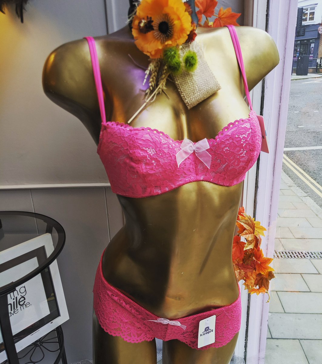 Victoria's Bra Shop tweet media