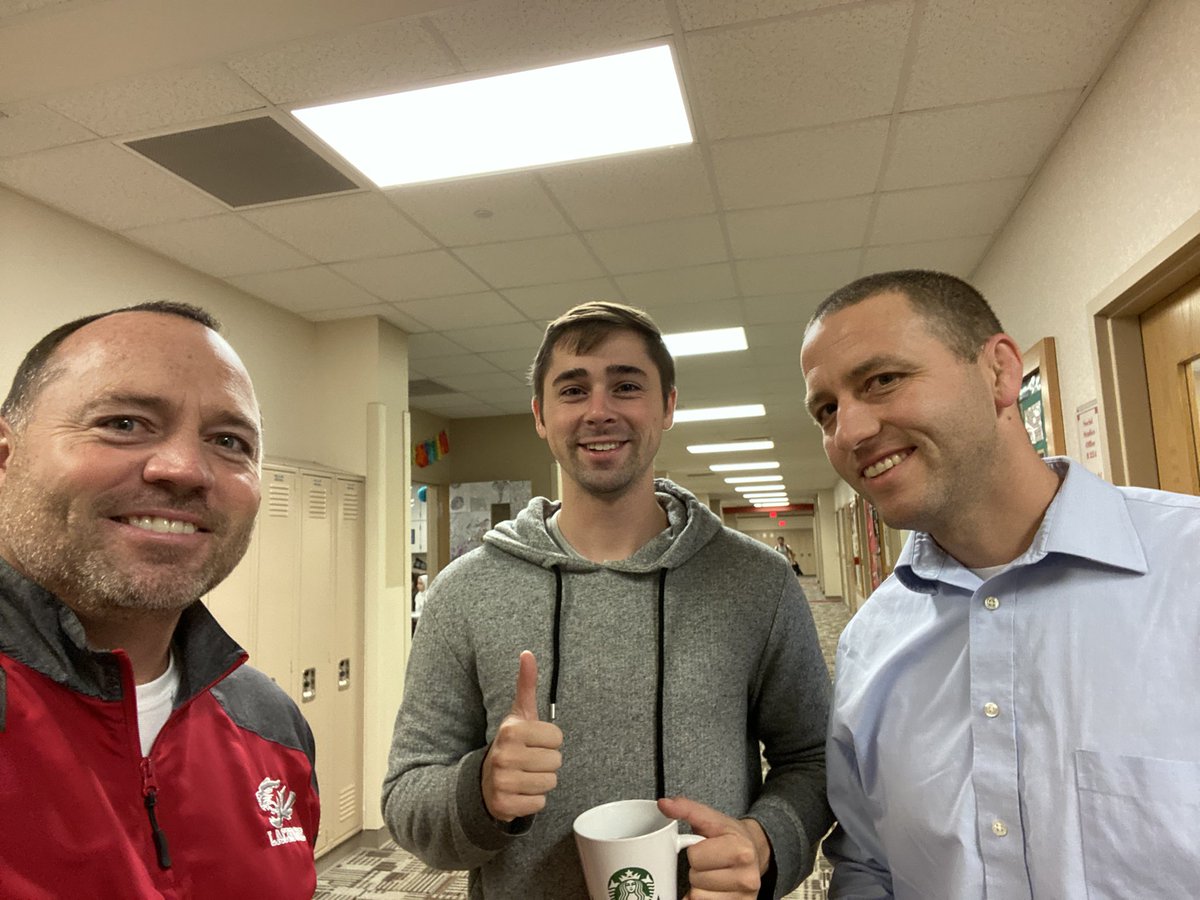 CoachBrooks71's tweet photo. #FHSfamily @MrBTheTeach https://t.co/fgciDV5gH1