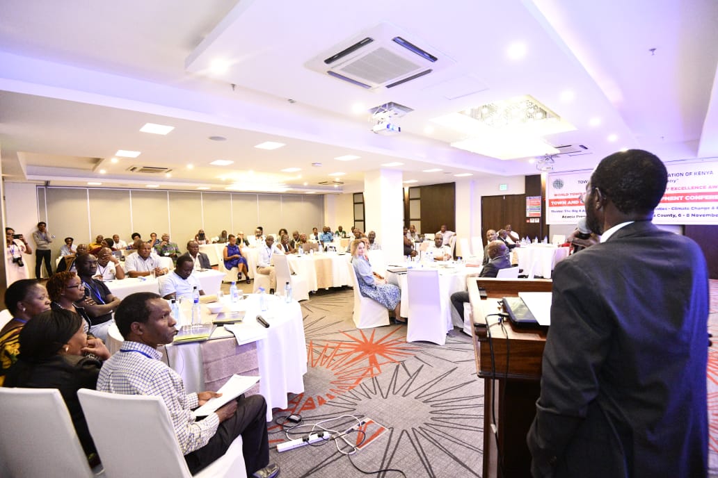 Every city has a different way of dealing with urban cleanliness with Kisumu being the most successful in making the city cleanest in Kenya <a href="/AnyangNyongo/">Gov. Anyang' Nyong'o</a> received the 2019 town and County excellence award on behalf the County for being' the cleanest city