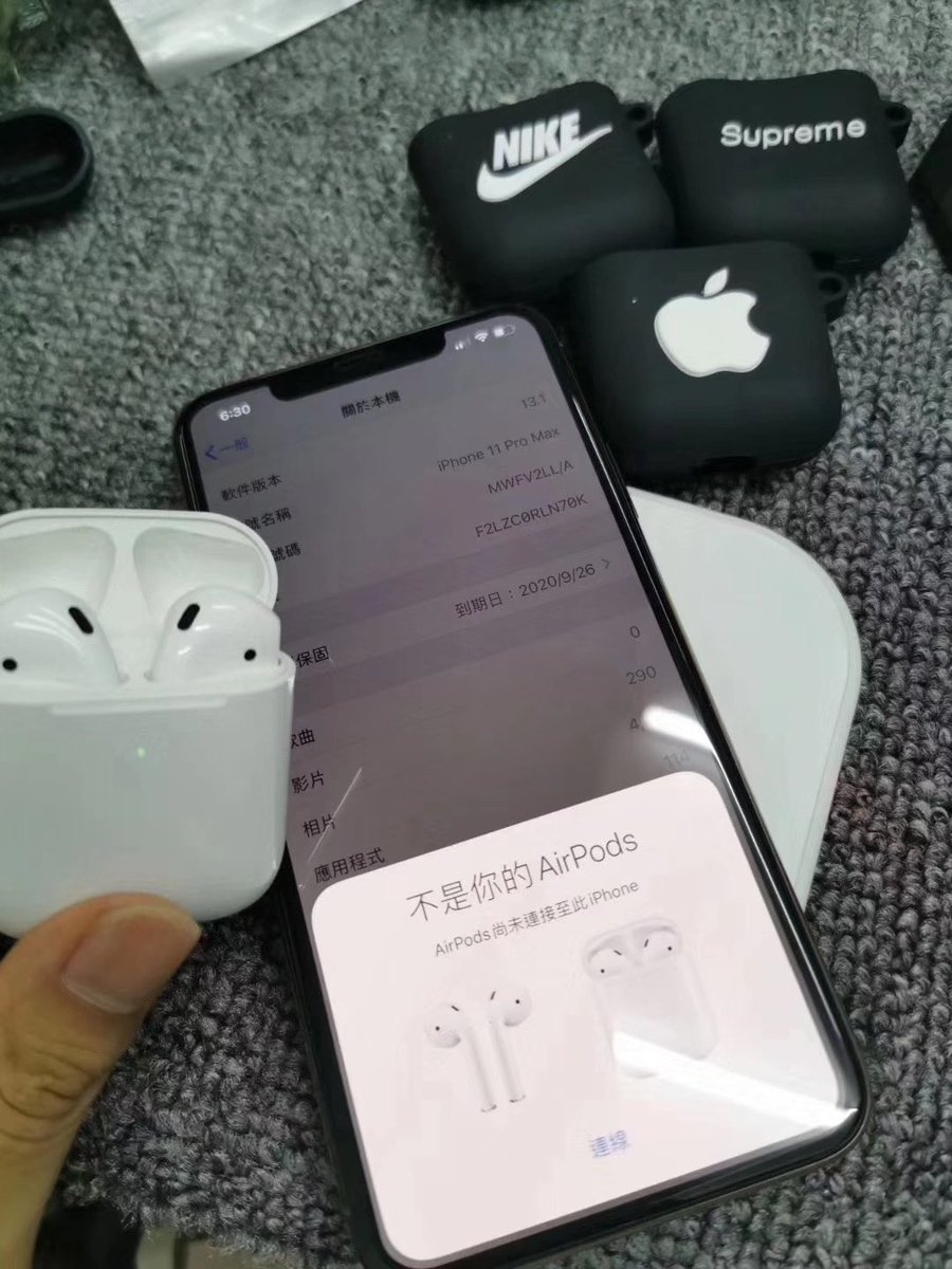 opTomisst's tweet photo. Airpod 2 ( replica ) + chargeur a induction offert . 45.000cfa #RT #TomAlibaba https://t.co/945OotCj9p https://t.co/kAj6XRT9ED