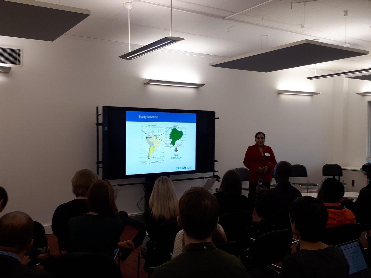 Another <a href="/CIRDI_ICIRD/">Canadian Intl Resources & Development Institute</a> #bosslady Ximena Benavides <a href="/ex4dev/">EX4DEV</a> #ex4dev19 presents work she led on re. #gender #equality in #asgm #Ecuador
