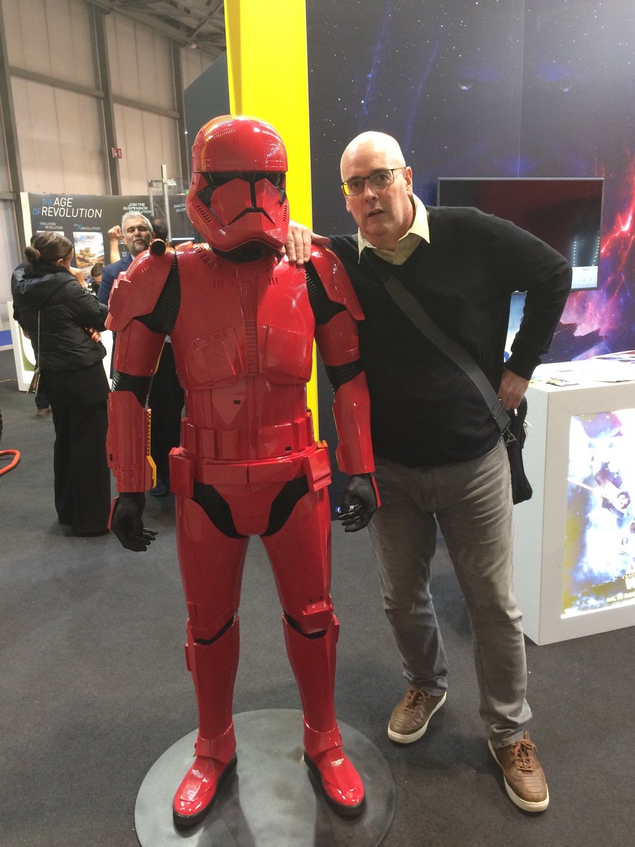 Our Managing Director meets a Sith Trooper at the EICMA show in Milan. <a href="/official_eicma/">EICMA</a> #StarWars #MayTheForceBeWithYou