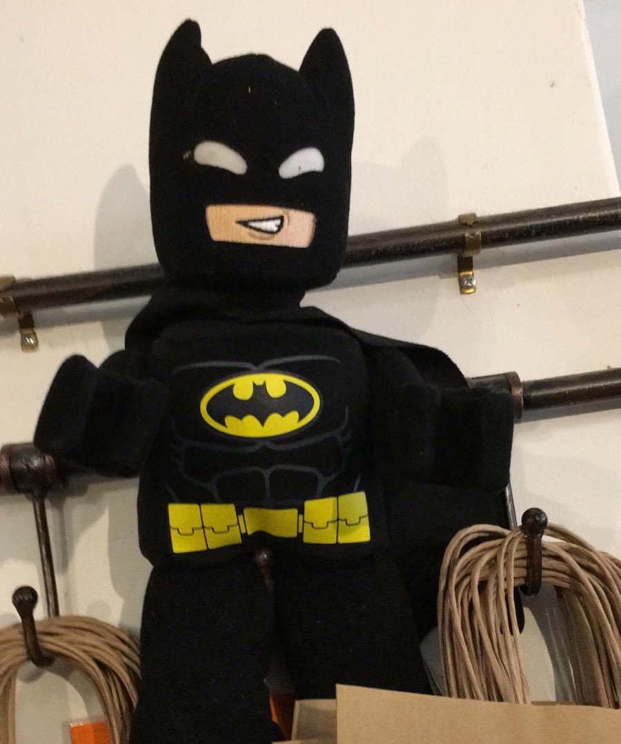 goodfoodstores's tweet photo. Na, na, na, na, na, na, na, na, na, na, na, na, na
Batman!
Has anyone lost this toy of the caped crusader?
Please come and collect!
RT & spread the word let’s get him back to his owner.
#LostToy #SadBatMan #Catford https://t.co/tH6cKCmfhn