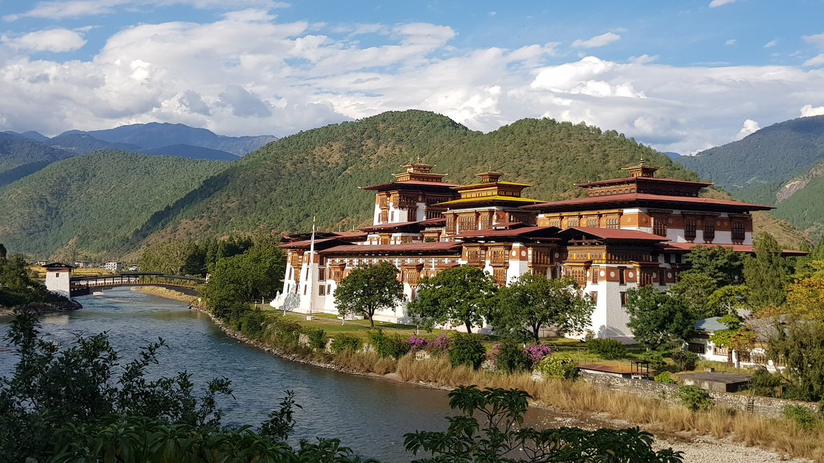 Remarkable East tweet media