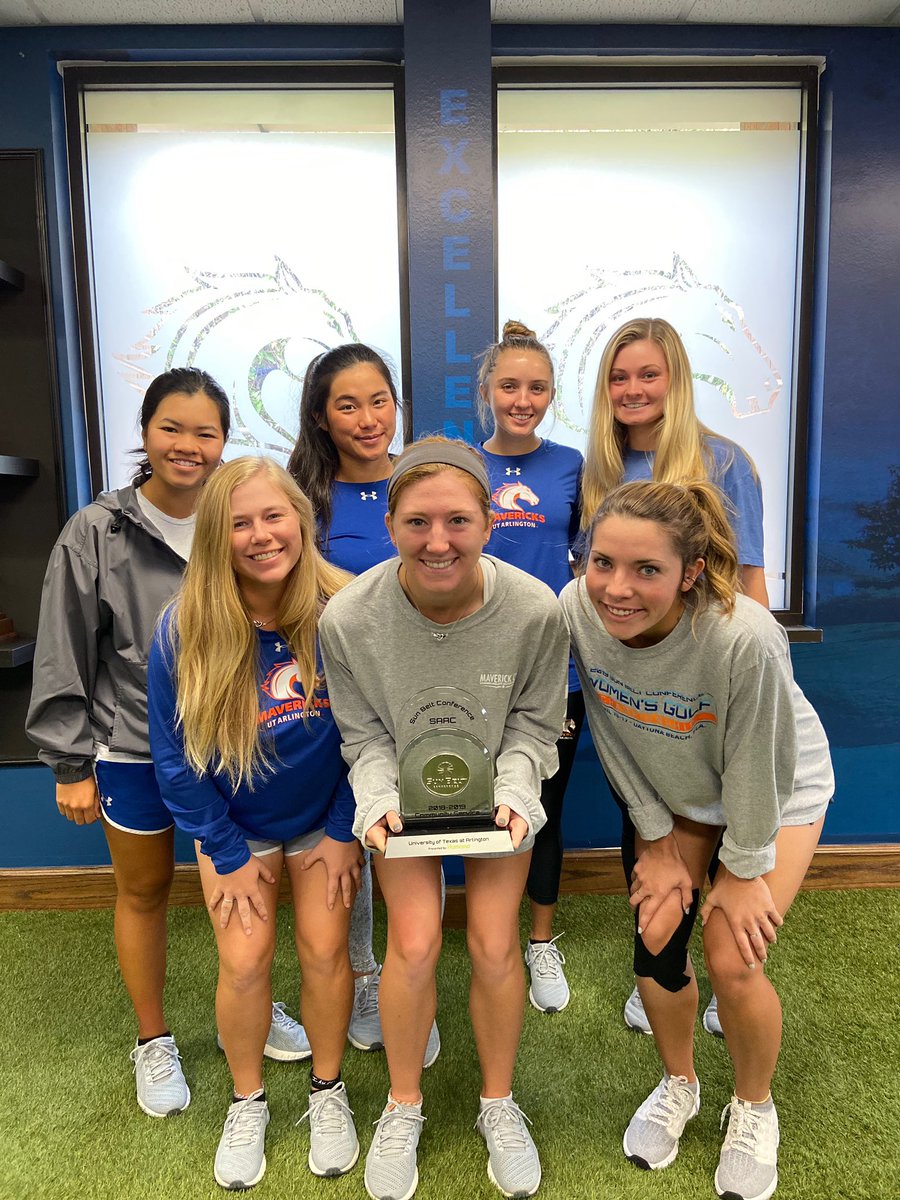 The @sunbelt Community Service 🏆 made it to the clubhouse with the @utamavswgolf and @utamavsmgolf teams. Thank you for your service! #golf #communityservice #mavcity