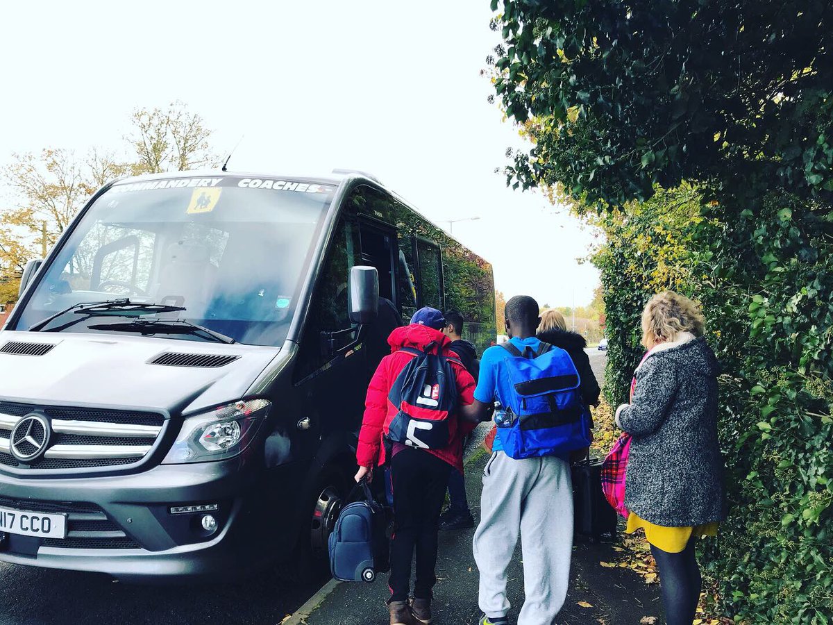 Year 10 and 11 students have officially left the building! They are off to spend a week in #Krakow, Poland and explore local historic sights! Have a great time everybody! Also thank you to <a href="/CommanderyCoach/">Commandery Coaches</a> for the transport to the airport 👍🏻😊 #StudentTravel