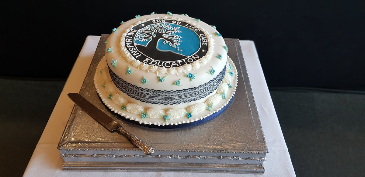 reach_cornwall's tweet photo. Getting all set up ahead of #CornwallEoLPath launch events. Looking forward to sharing this fabulous cake and so much more with everyone...
@edenproject @HEE_TEL @SoFCIOS @Cornwallhospice @hospiceuk https://t.co/Hl3f17cEfF