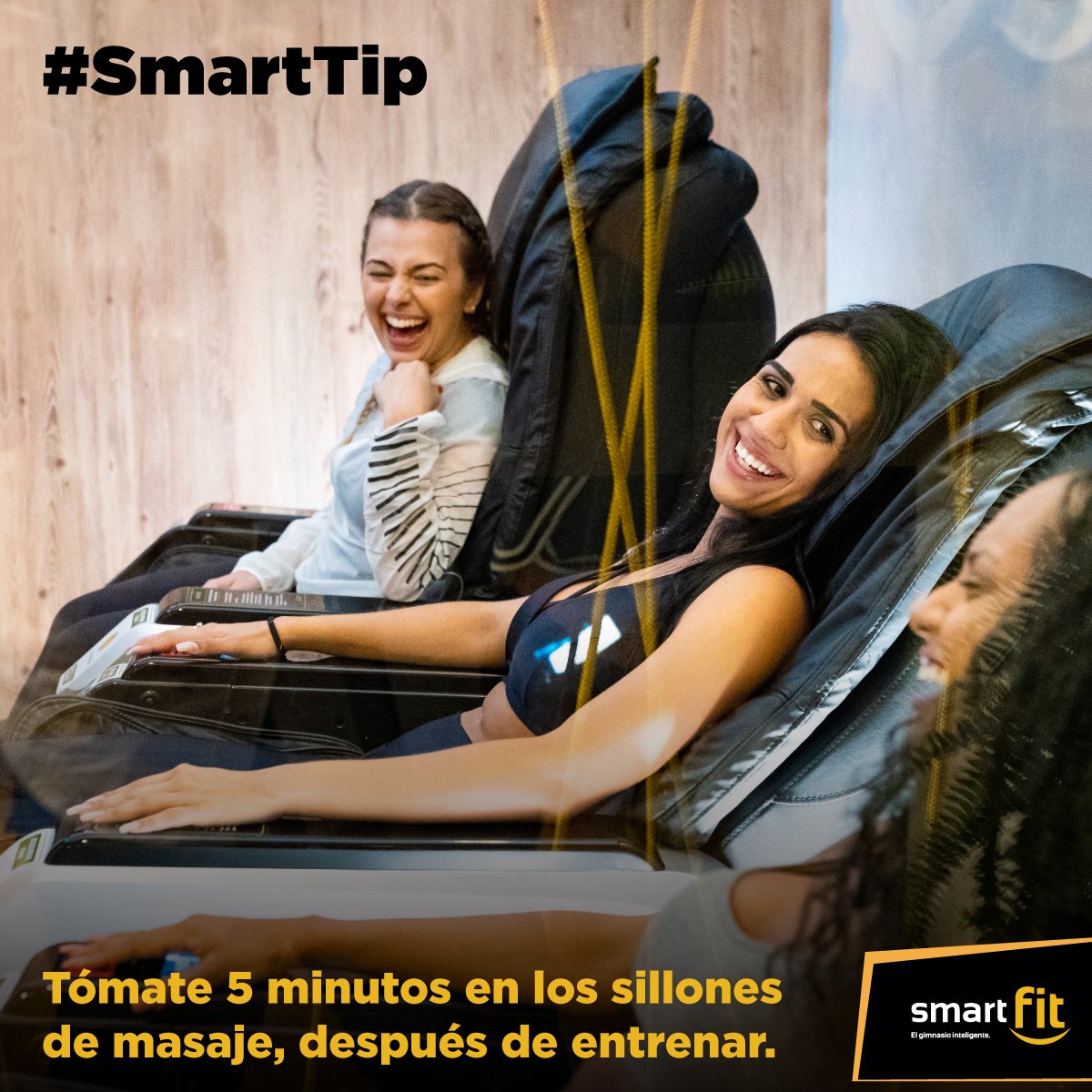 smartfitecuador's tweet image. #SmartTip: Cuando acabes de entrenar, tómate 5 minutos en los sillones de masaje y disfruta de tus beneficios Black.