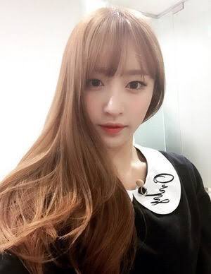 まかかわ 韓国の可愛い子 オルチャン を見て可愛いなあ こんな顔に生まれたかったなあと思うことが多い 整形手術は選択肢になくて なんとかメイクや髪型で雰囲気だけでも似せたいな やっぱりカラコンはしなきゃダメかな 外した時のギャップと 年齢の