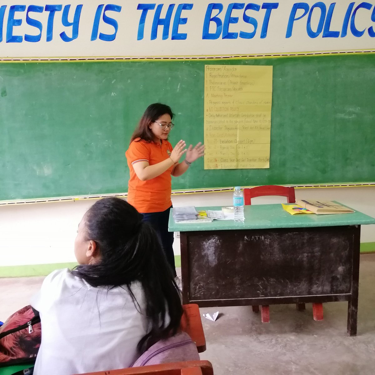 cherjas's tweet photo. Yung pinagpray over mo report card nila baka sakaling mabago at pumasa.
#bruneinials https://t.co/jJMmB8X0t9