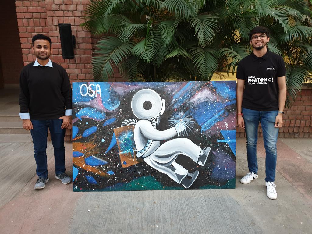 CLopezMariscal's tweet photo. Very excited to be in #Delhi for JIIT's 
#JSCOP2 organized by the local  @OpticalSociety Student Chapter-- Great art too! https://t.co/K5wYI8iUlN