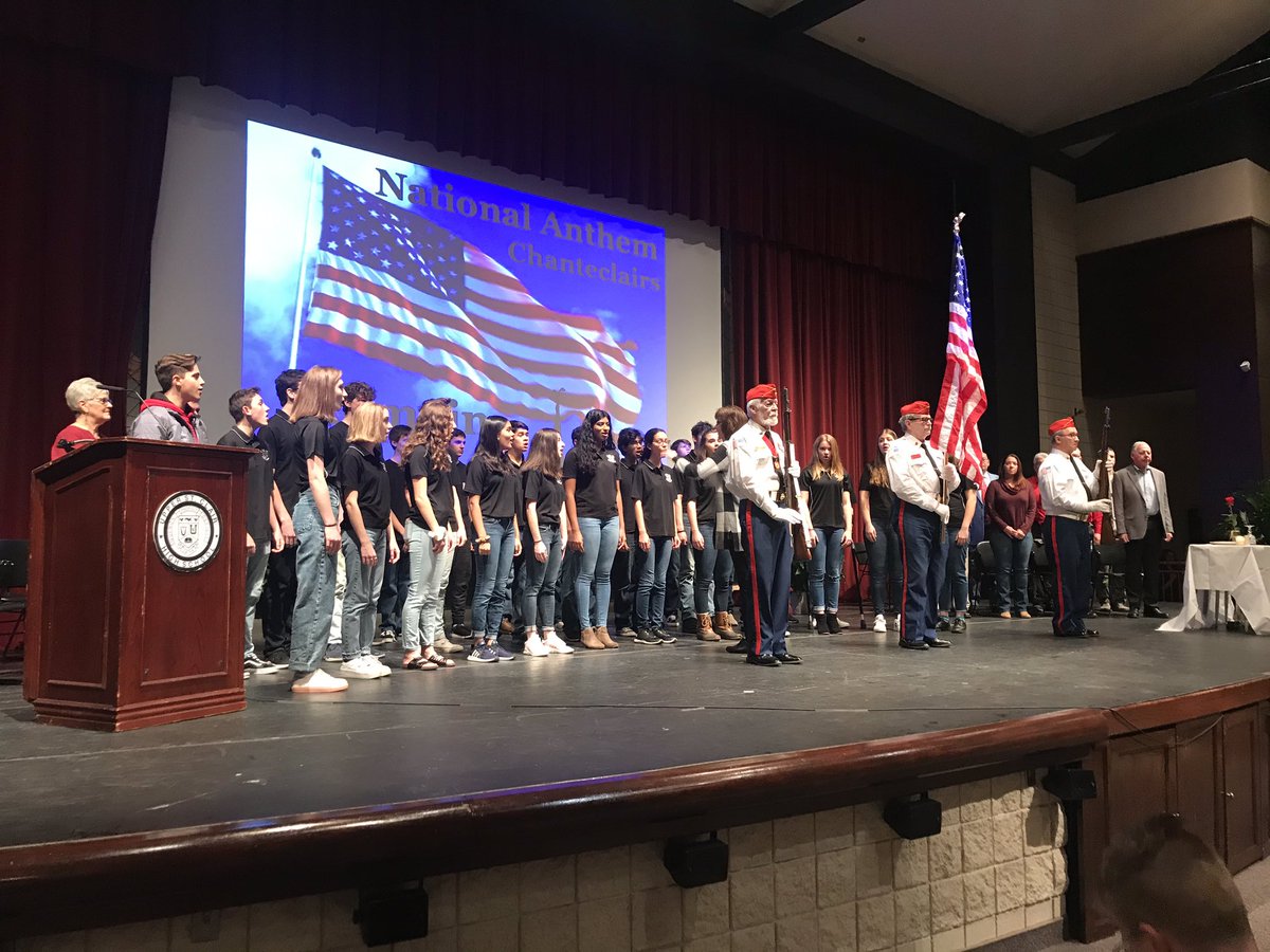 USCSchools's tweet image. Veterans Day program is getting underway @USC_High_School. THANK YOU to all who served. ❤️
