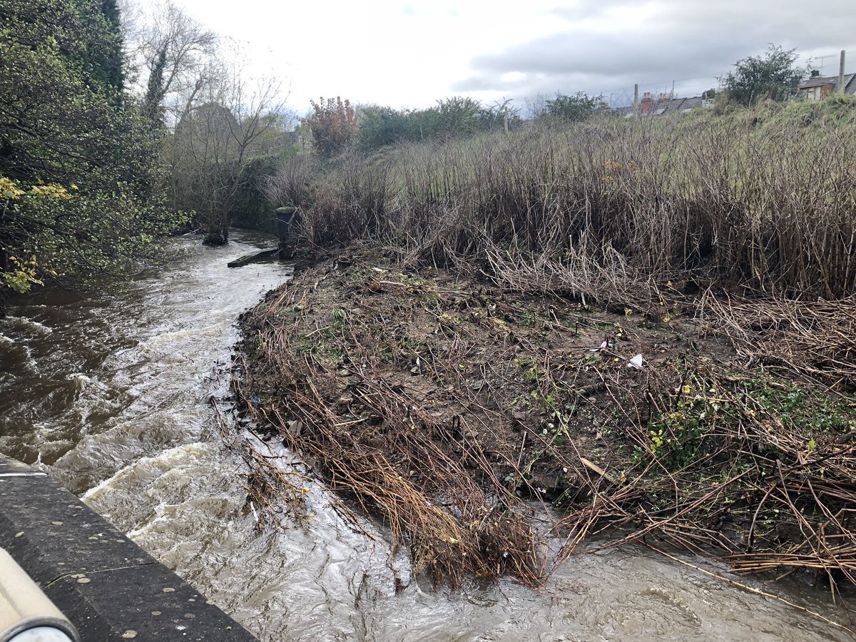asap_digital's tweet image. #Sheffield #riversheaf #sheffieldissuper we were pumping water till 5am! Happy to say we survived.
